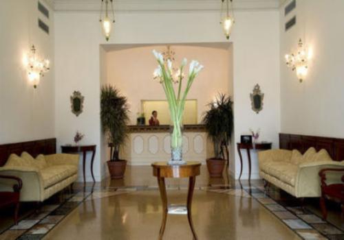 酒店設(shè)計重合   Hotel Manin四星級商務(wù)便利型賓館設(shè)計欣賞 