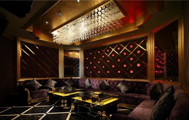 不走平庸之路 重慶世紀(jì)時(shí)代娛樂(lè)會(huì)所設(shè)計(jì)欣賞