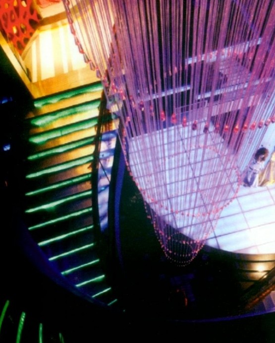 東莞朝皇國際俱樂部設(shè)計(jì)欣賞 空間層次豐富