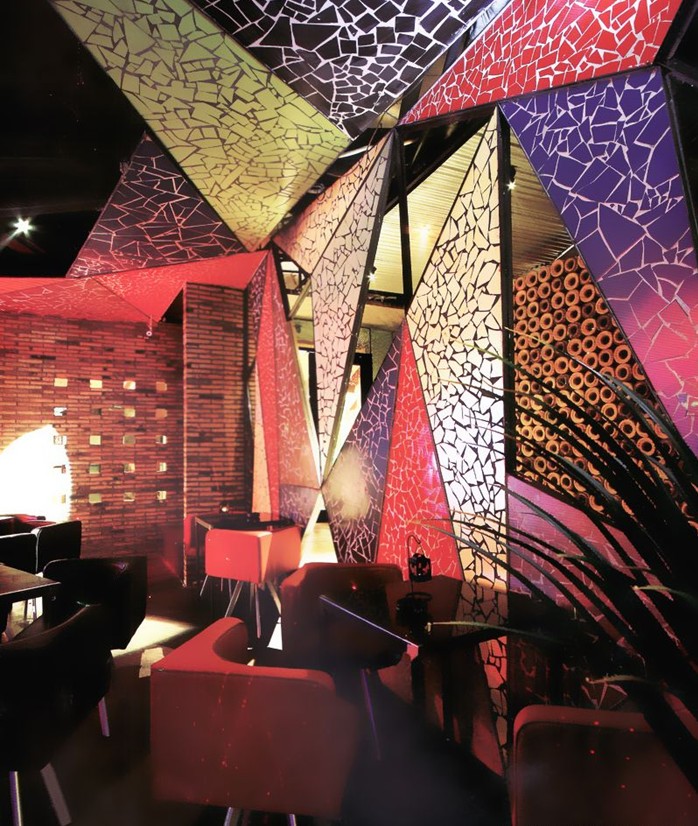 豐富的空間韻律 佳木斯市萊茵河畔演藝吧設(shè)計(jì)欣賞