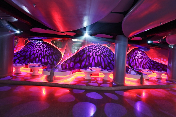 不同空間的融合體 德里夜場(chǎng)設(shè)計(jì)圖賞析