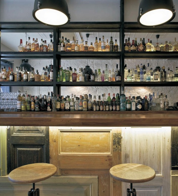 巴塞羅那Bobby Gin雞尾酒吧設(shè)計(jì)實(shí)景圖欣賞