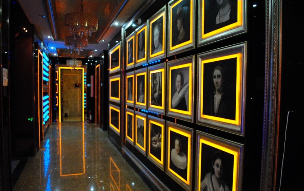 富有氣度而不過(guò)分張揚(yáng) 鑫寶來(lái)KTV會(huì)所設(shè)計(jì)欣賞