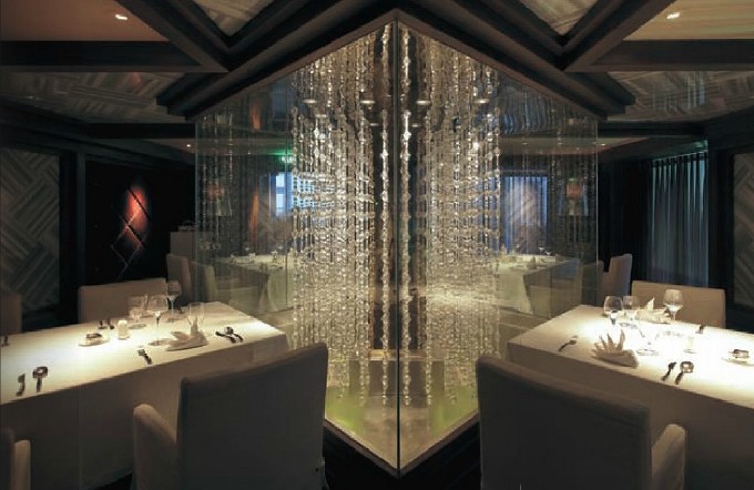 紅酒演繹出的高雅別致 KAYLAI158餐飲會所設(shè)計