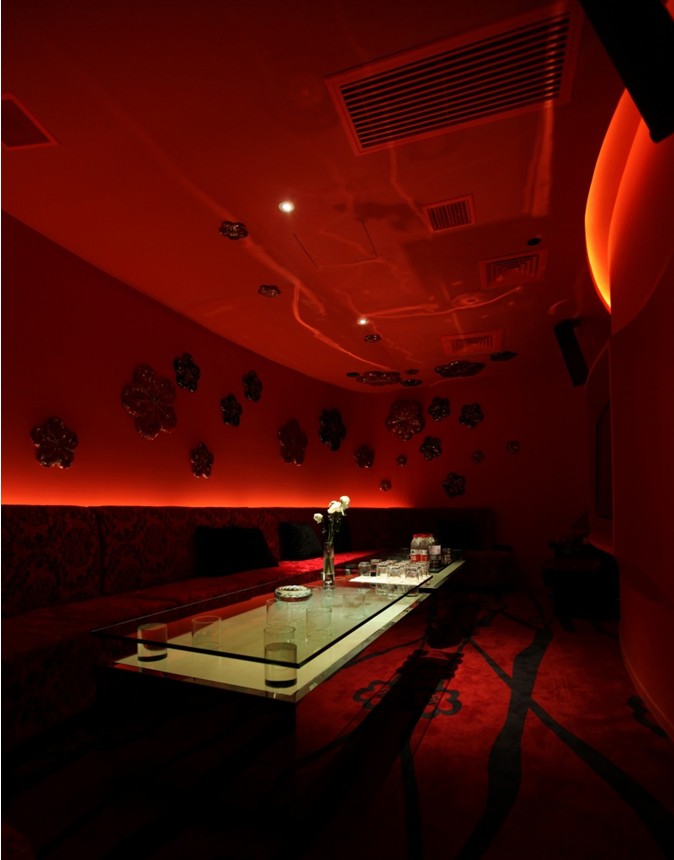 紅與黑的交織 蘇州Dream Club 夢酒吧設計欣賞