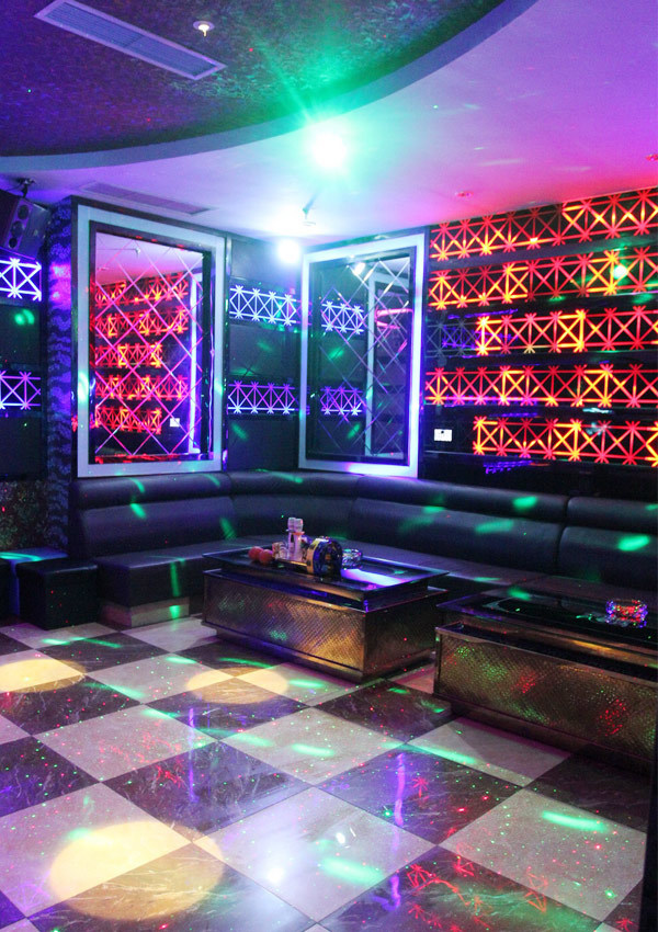 聲歌匯主題量販?zhǔn)終TV設(shè)計(jì) 充分調(diào)動客人的所有感官