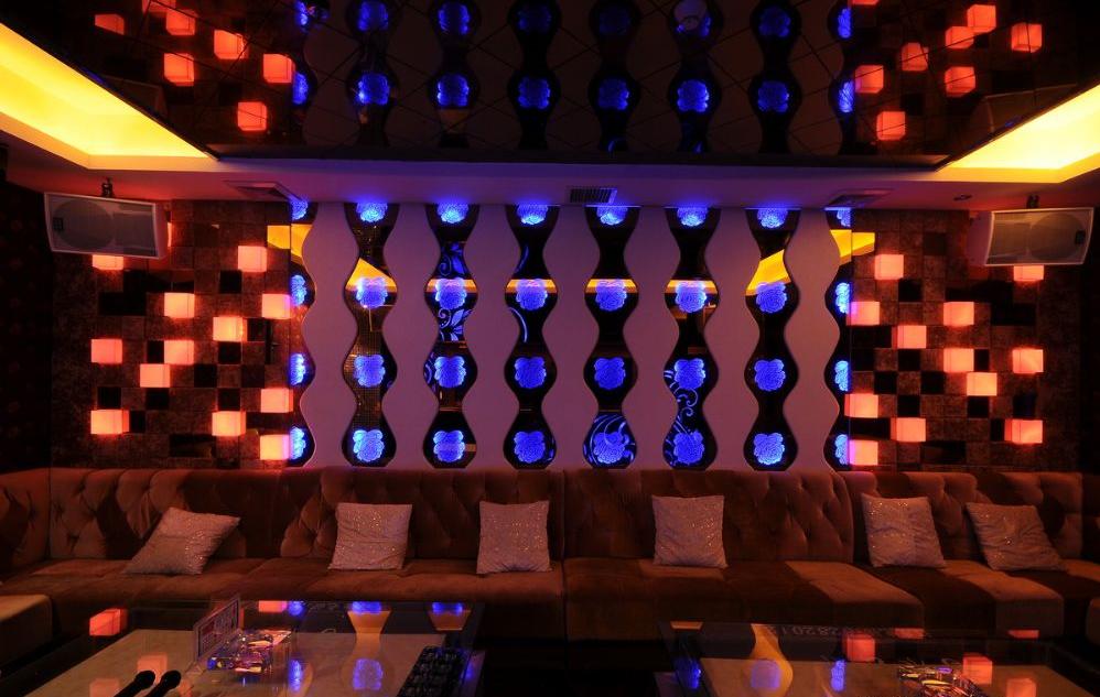 2012時(shí)尚KTV會(huì)所設(shè)計(jì)效果圖欣賞