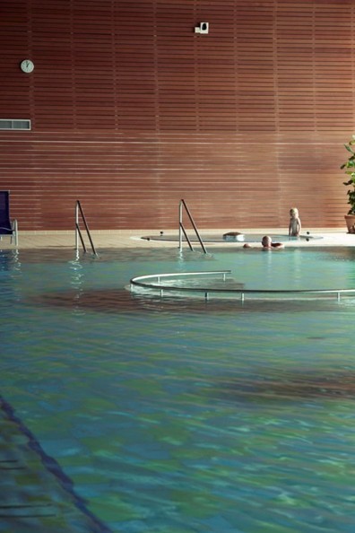 洗浴中心室內(nèi)泳池