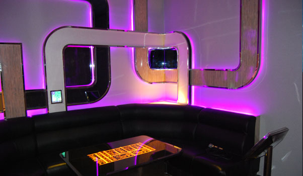 流光溢彩的趣味主題空間 廣州堂會(huì)KTV設(shè)計(jì)欣賞