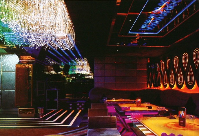 California Sun娛樂(lè)會(huì)所設(shè)計(jì) 用色彩喚起情緒