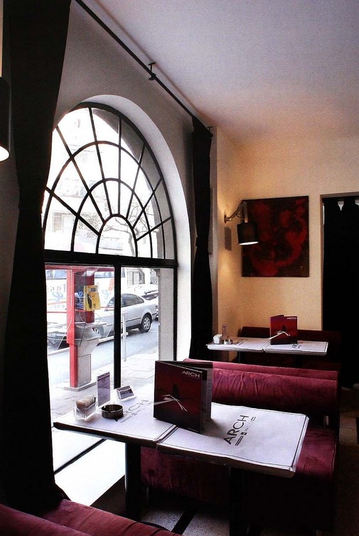 存在于老式洋房中的玖間酒吧設(shè)計(jì)欣賞