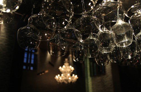 讓燈光表達(dá)情感 Brown Sugar餐廳酒吧設(shè)計圖欣賞