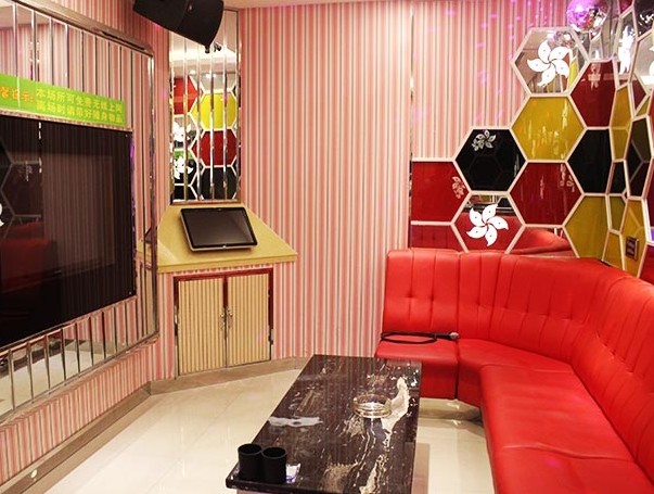 新鄉(xiāng)嘉年華KTV設(shè)計(jì) 塑造高雅時(shí)尚的視覺空間