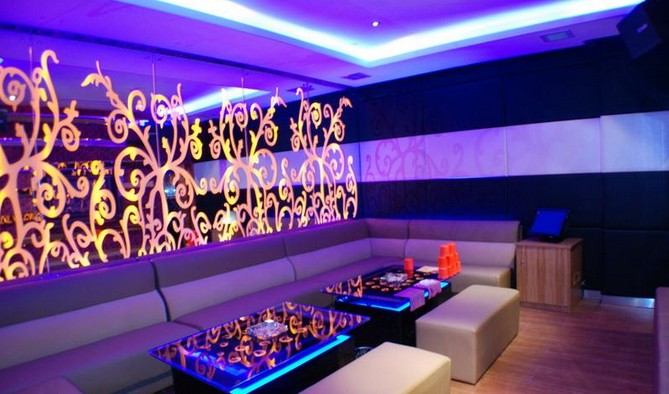 廣東江門KTV設計 時尚與優(yōu)雅的完美結合