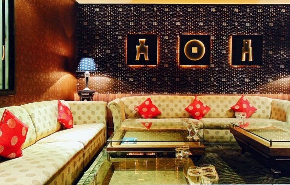 名殿?yuàn)蕵窌?huì)所