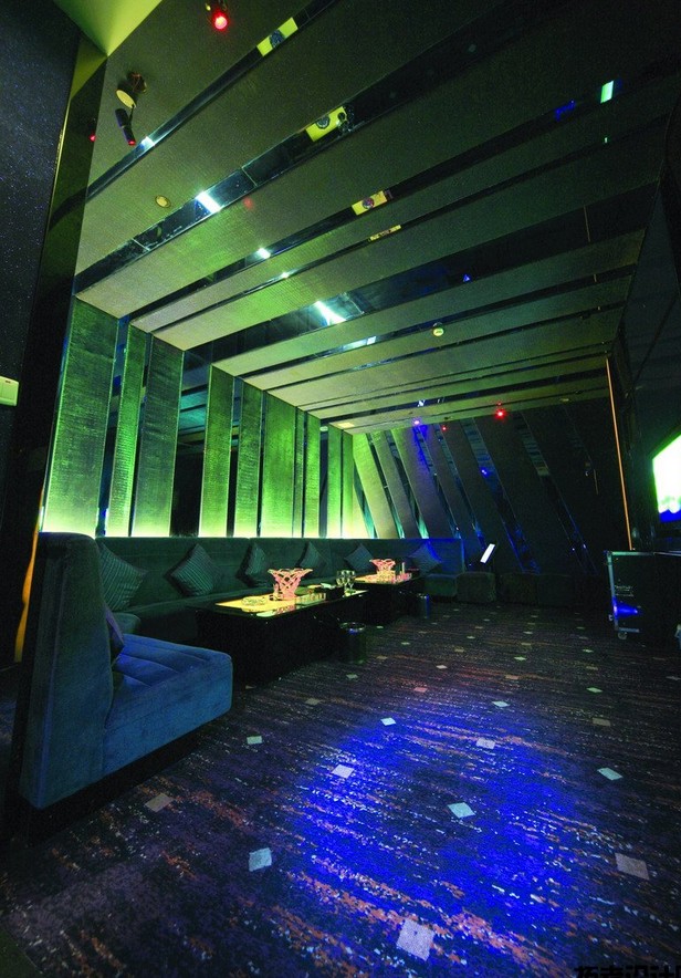 富有神秘色彩的夢幻KTV設(shè)計(jì)效果圖