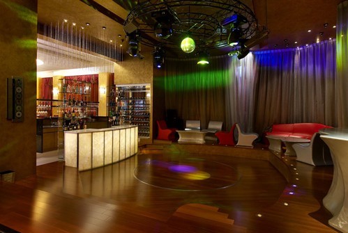 尊寵溫泉洗浴會(huì)所